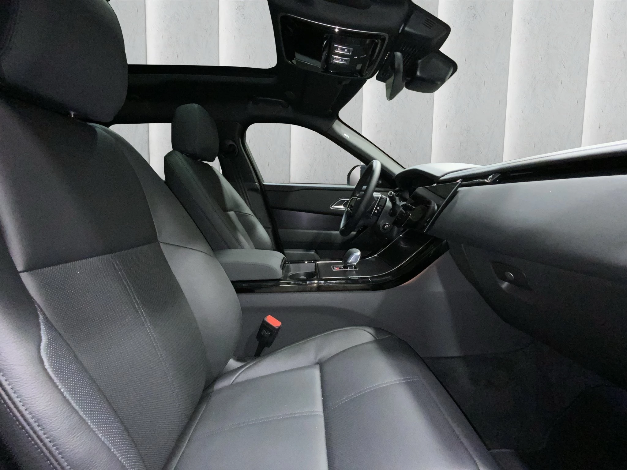 Land Rover Range Rover Velar DYNAMIC SE 3.0 D300 AWD