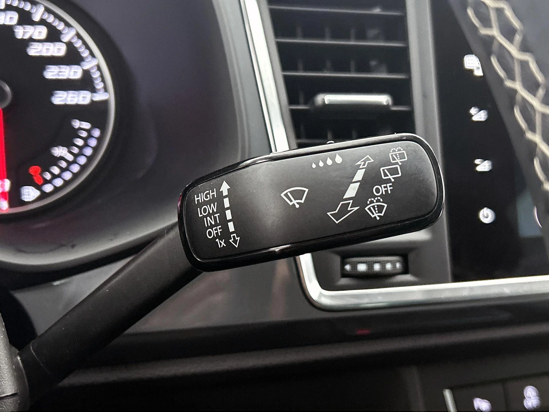 SEAT-Ateca-image-8