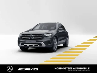 Mercedes-Benz GLC 300 4M DISTRO LED AHK PANO NAVI+ KAMERA ADV.