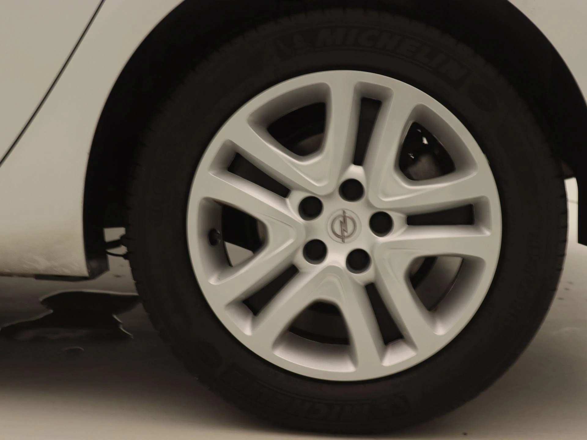 Opel-Astra-image-15