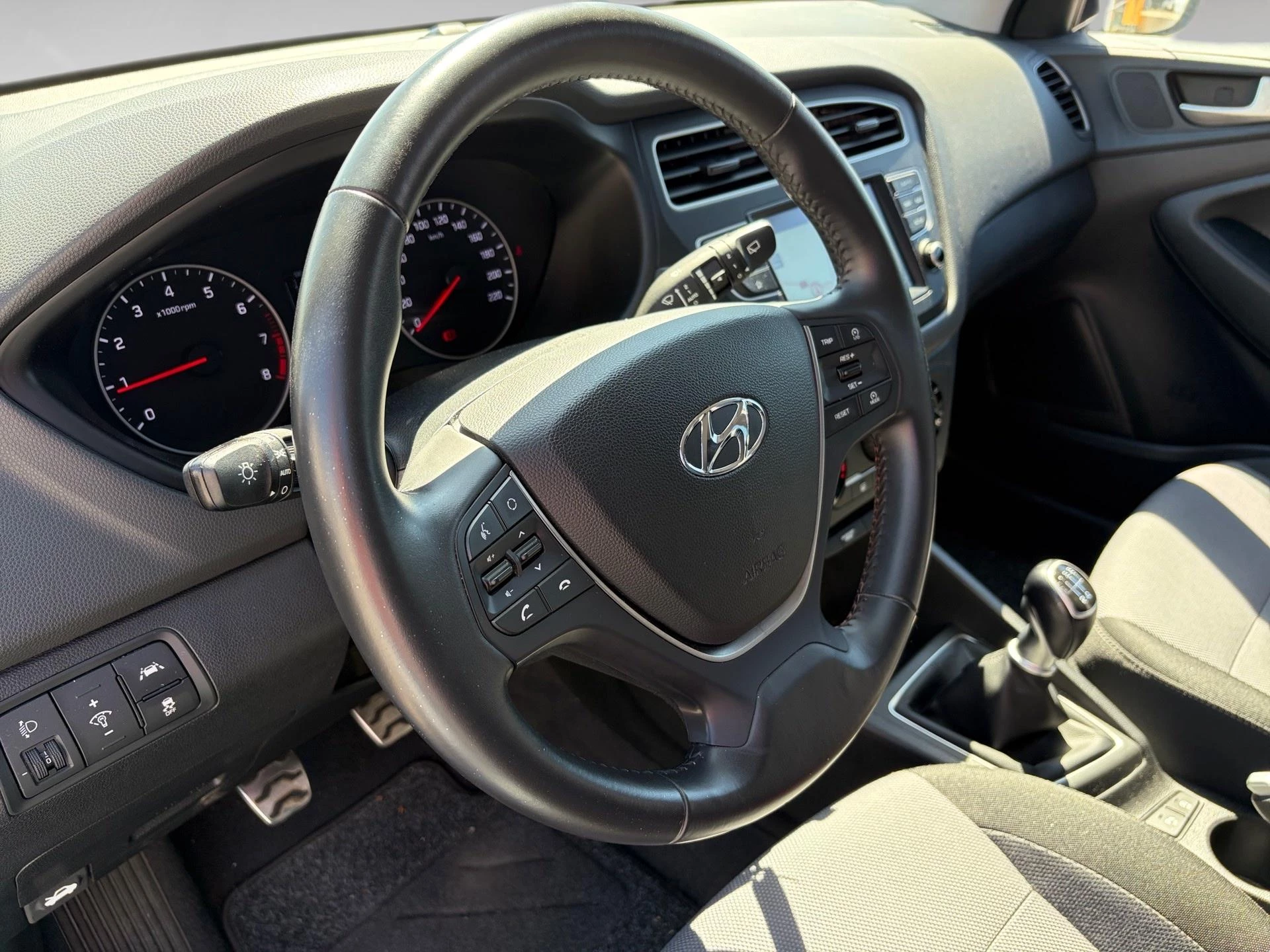 Hyundai i20 1.0 T-GDi 7DCT Twist Tch Pck #1 Active
