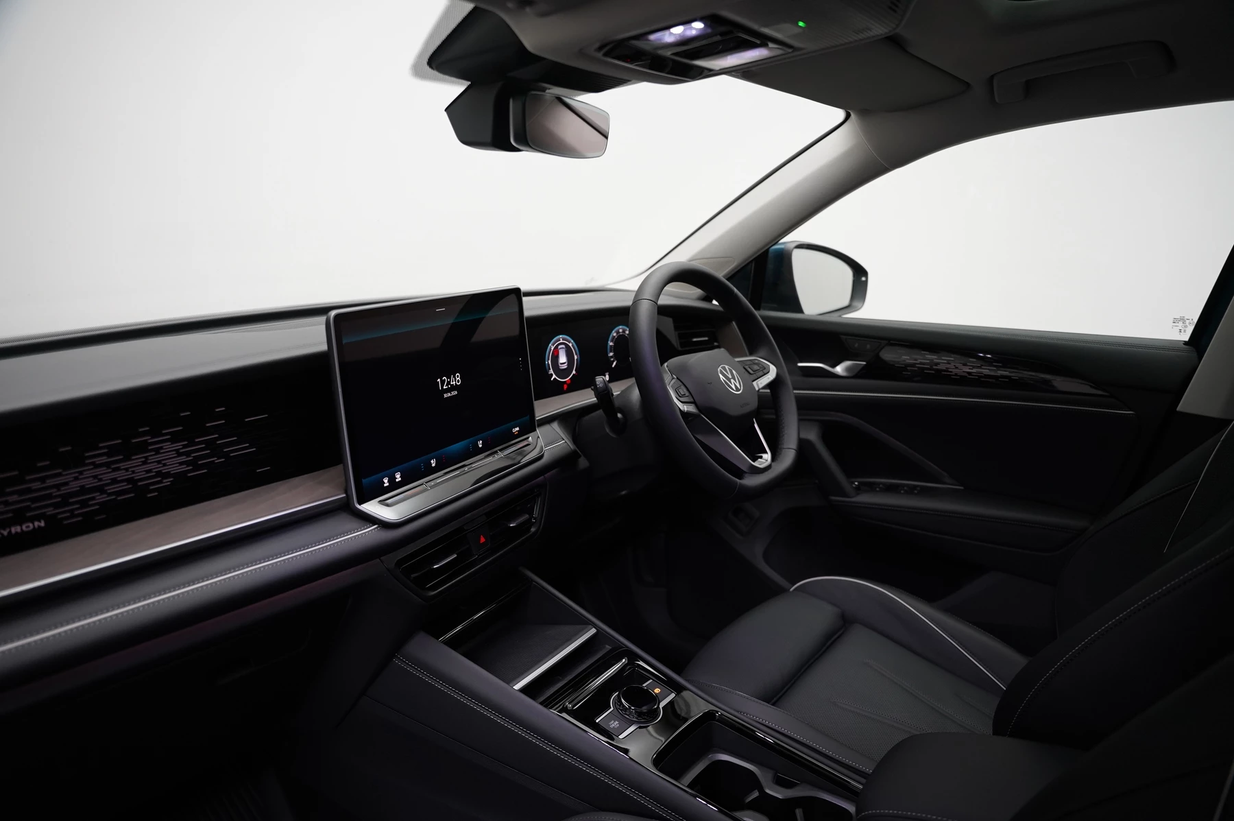 Volkswagen-Tayron-image-1