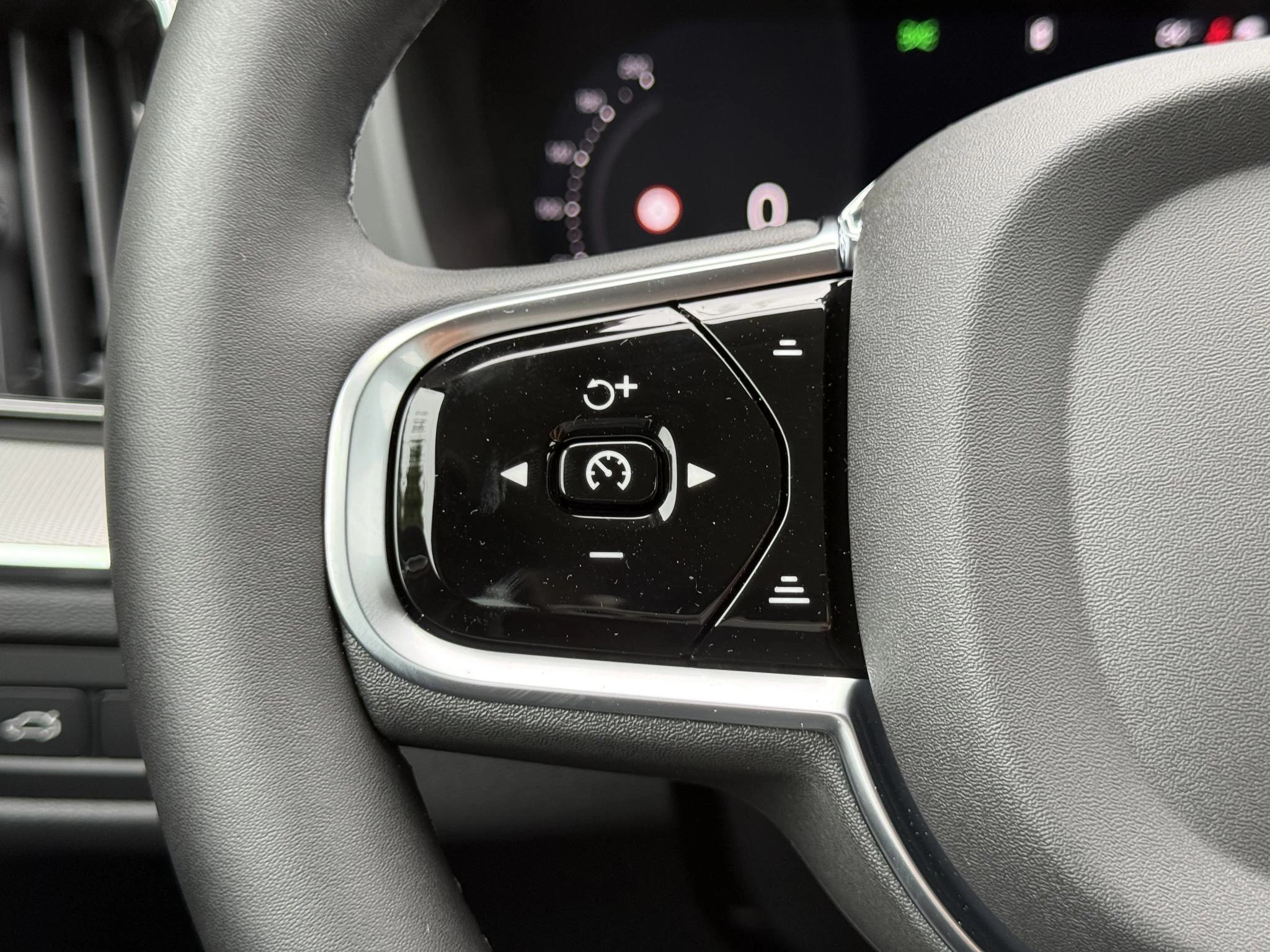 Volvo-XC60-image-19
