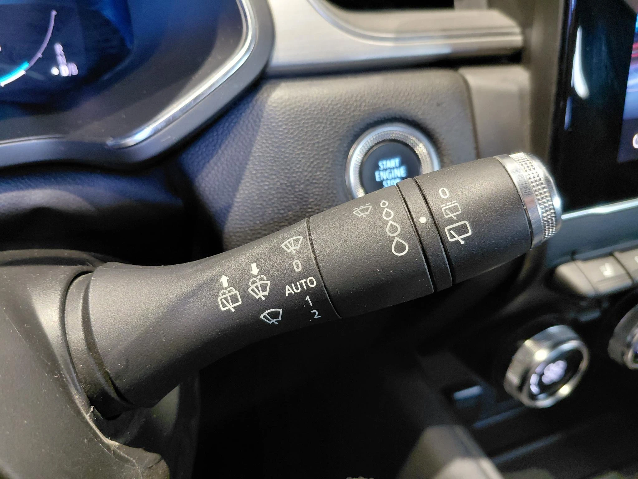 Renault-Captur-image-22