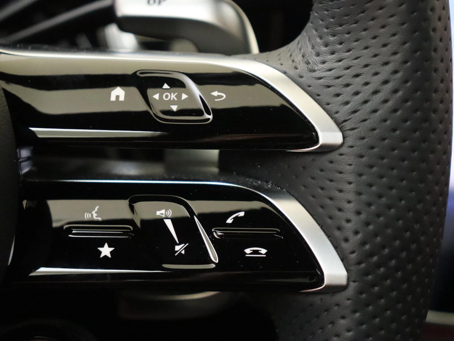 Mercedes-Benz-E-Klasse-image-21