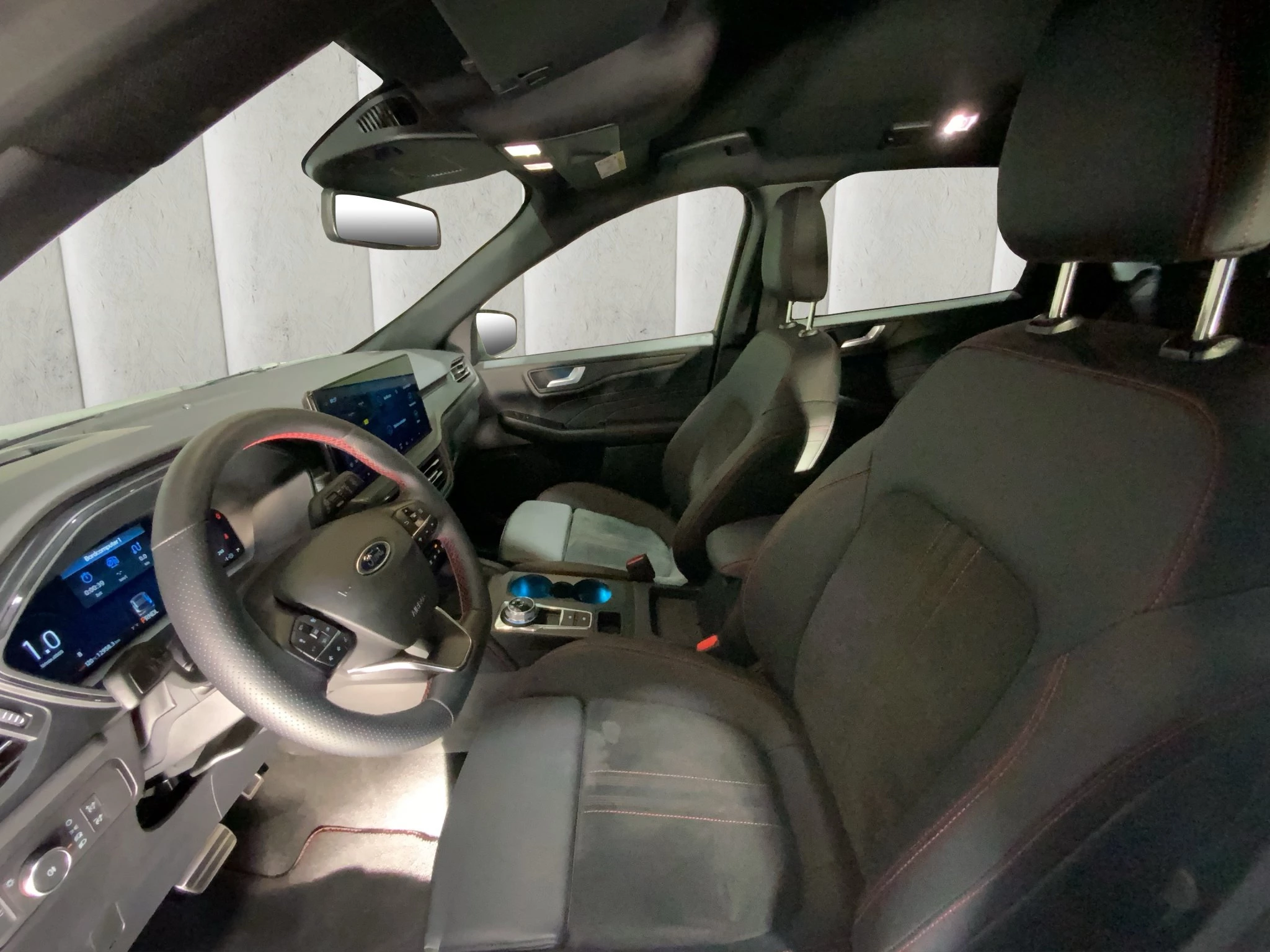 Ford Kuga ST-Line X Aut.*360GRAD*LED-MATRIX*NAVI*GRA*WINTER-PKT.
