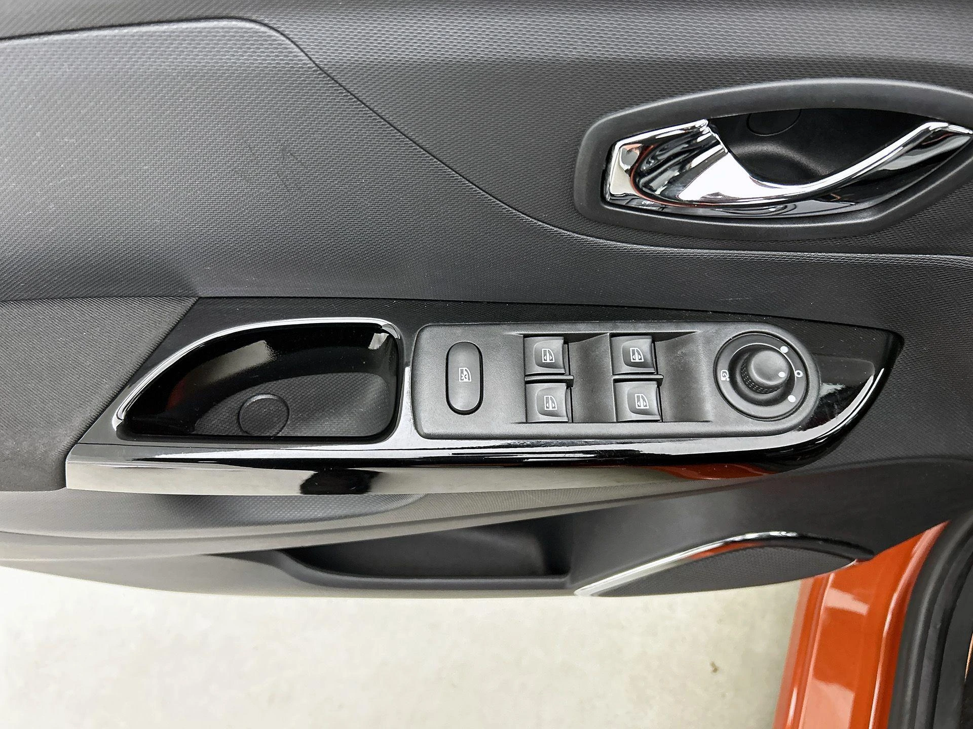 Renault-Captur-image-30