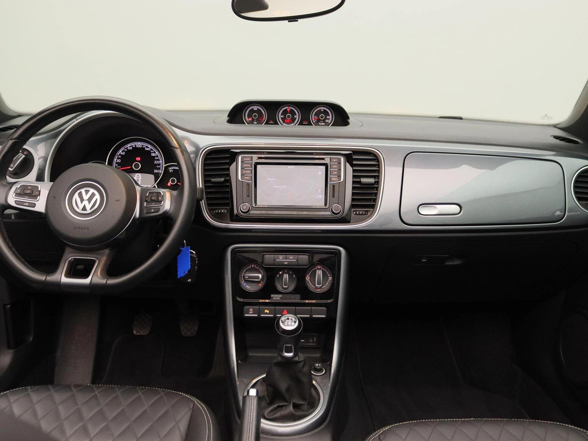 Volkswagen-Beetle-image-6