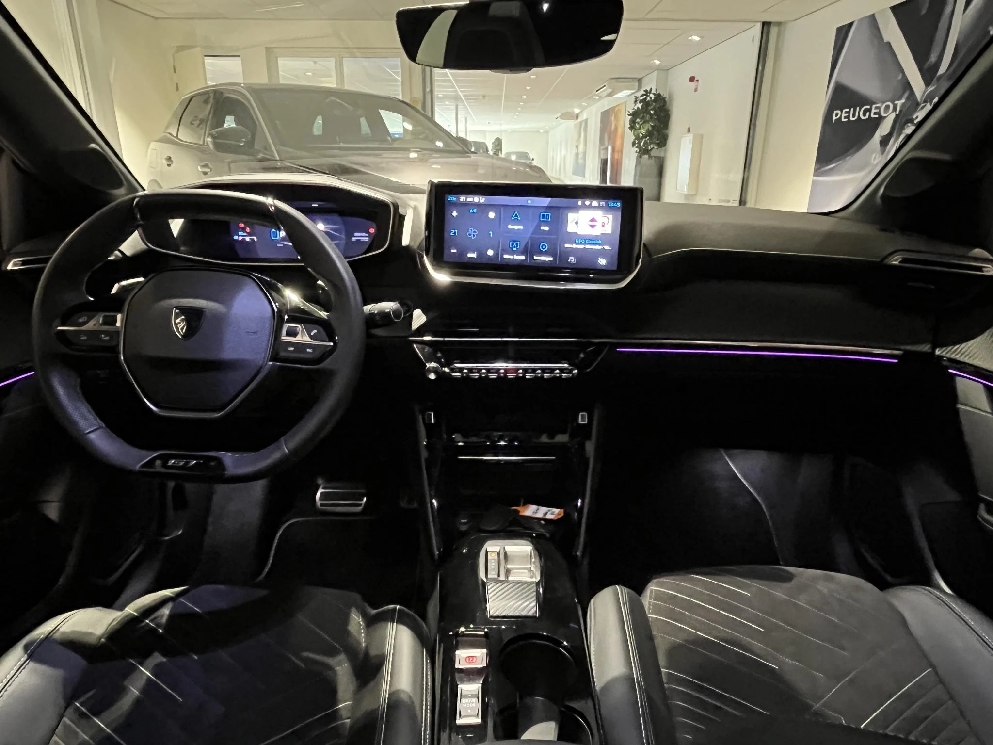 Peugeot-208-image-17