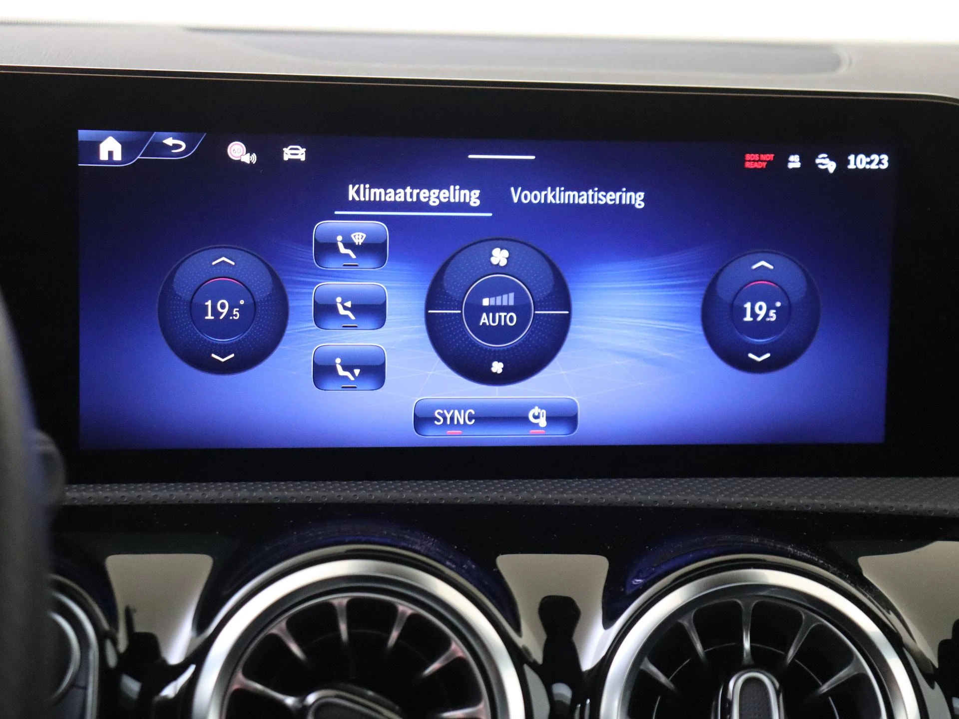 Mercedes-Benz-A-Klasse-image-18
