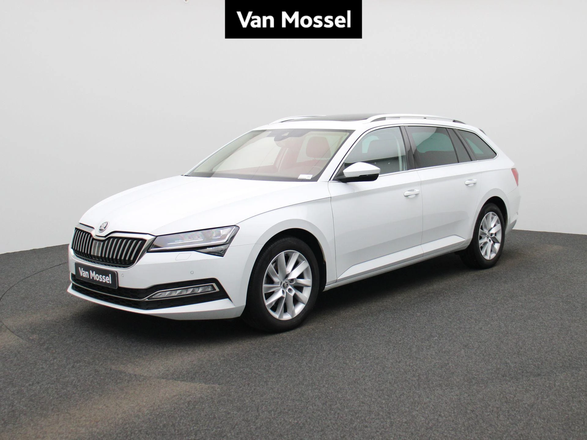 Škoda-Superb-image-0