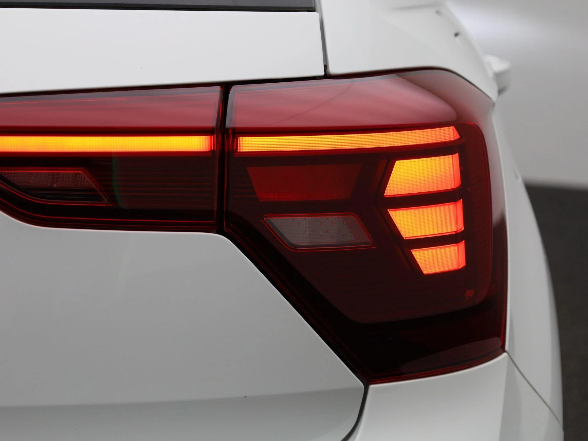 Volkswagen-Polo-image-34