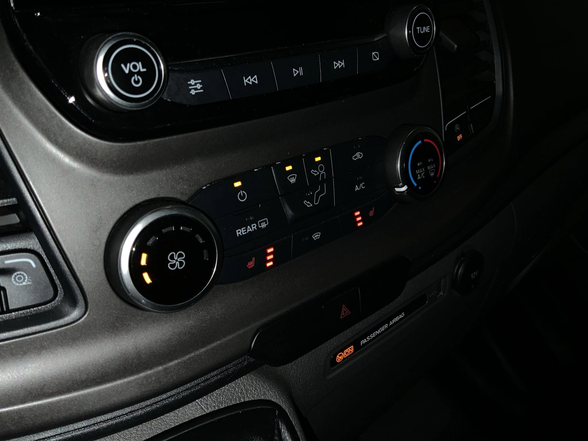 Ford-Transit Custom-image-16