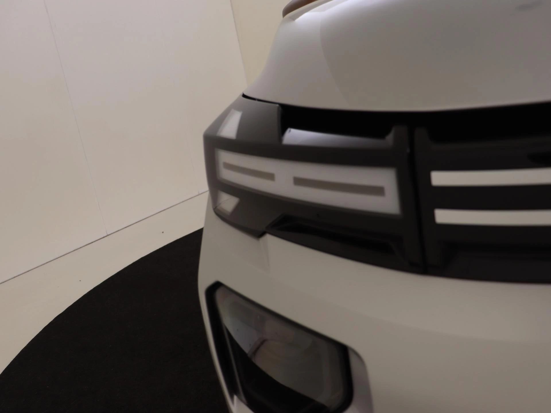 Dacia-Spring-image-8