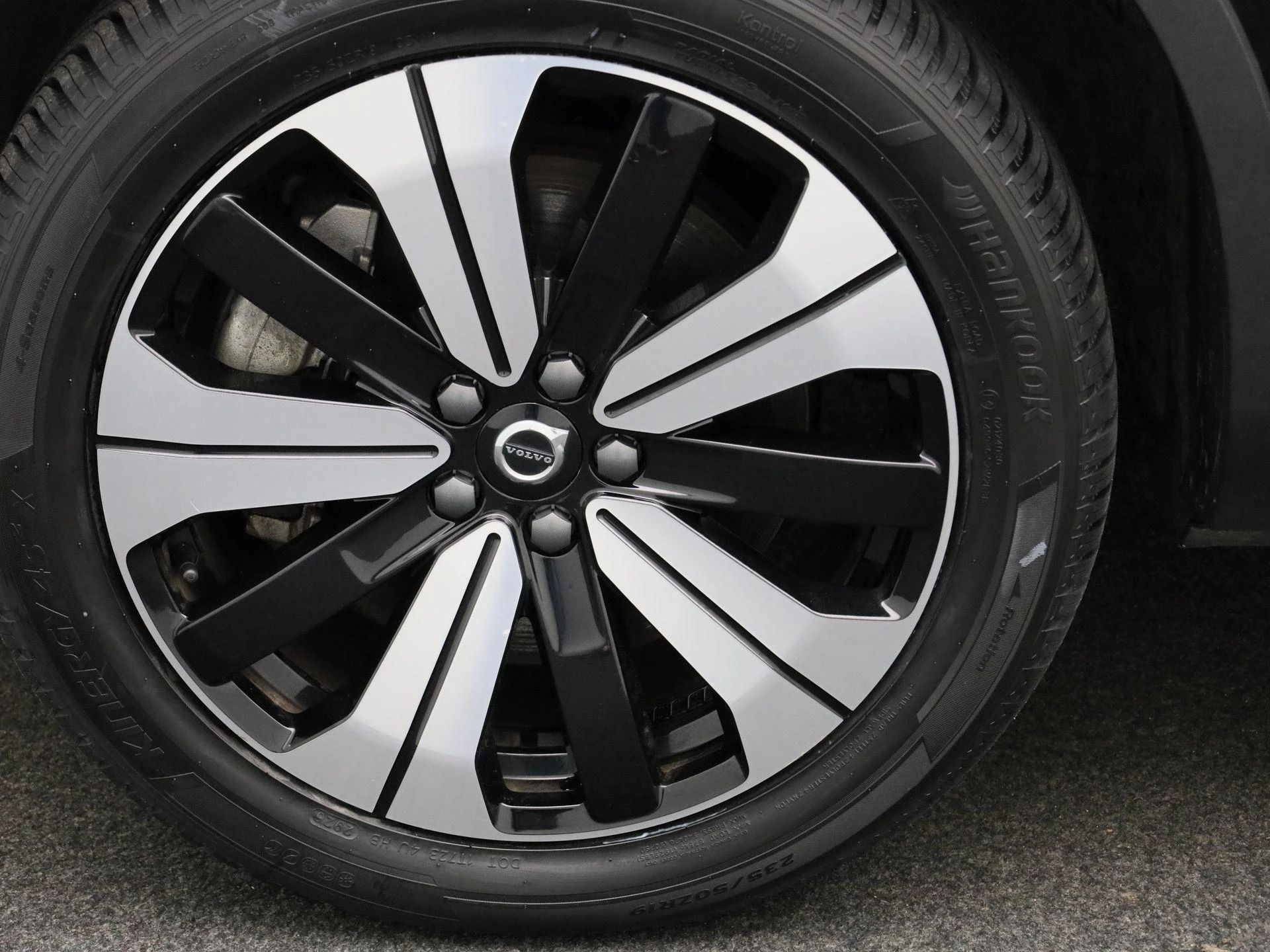 Volvo-XC40-image-15