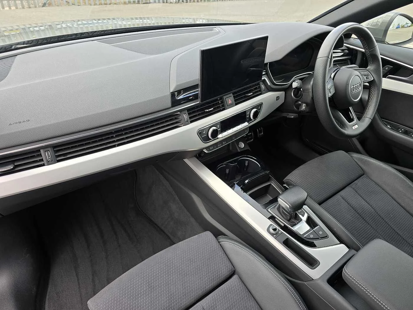 Audi-A4-image-1