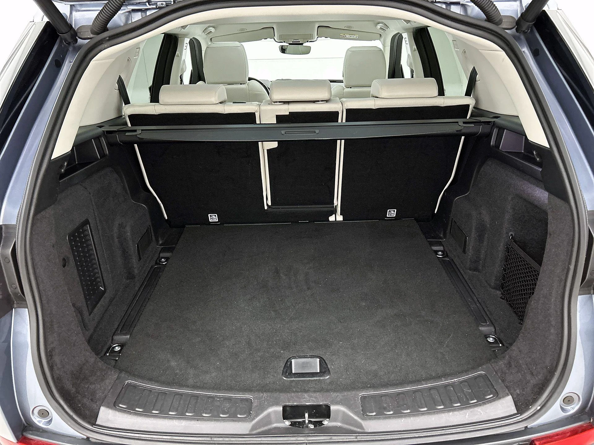 Land Rover-Discovery Sport-image-18