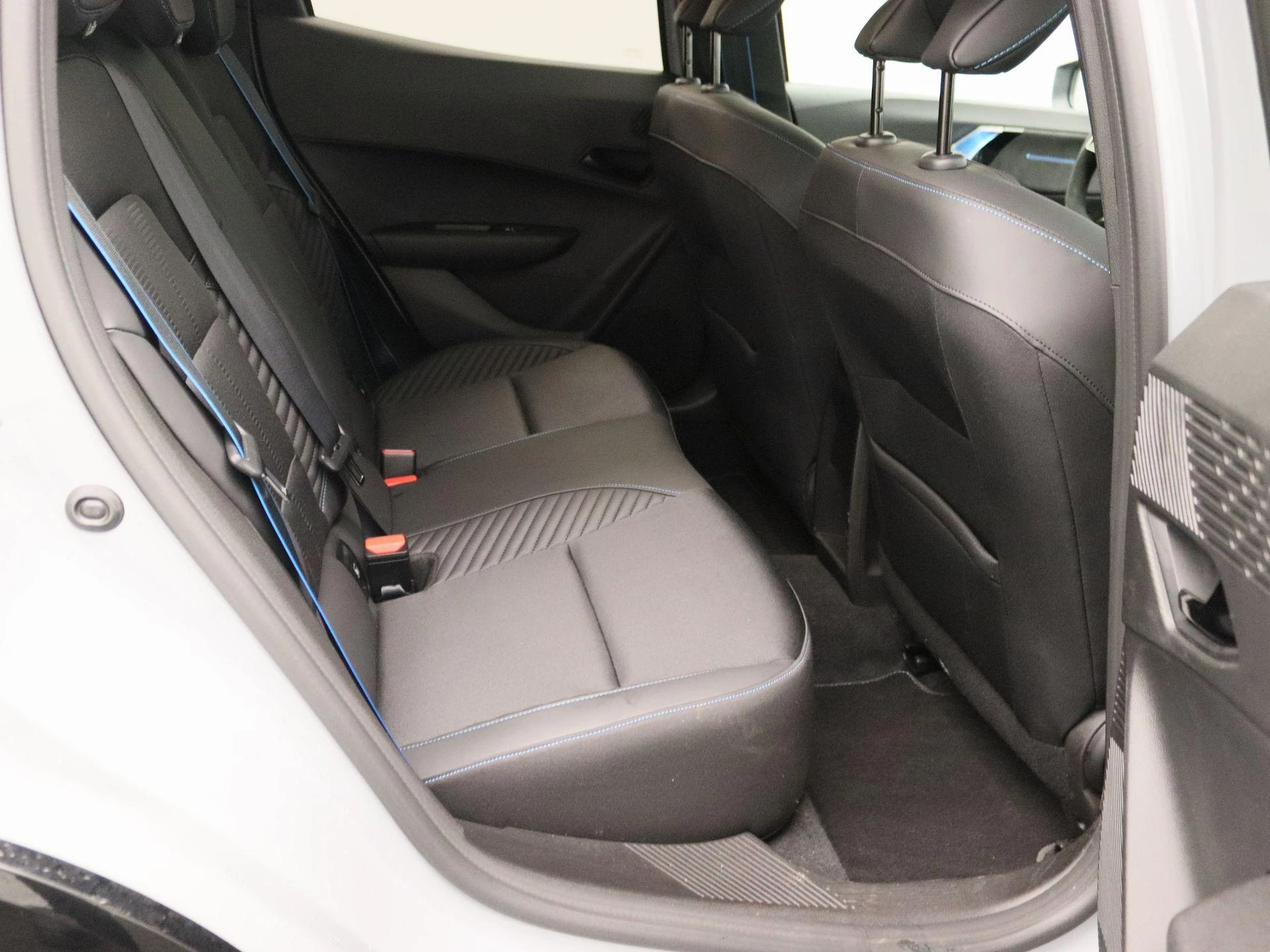 Renault-Clio-image-23