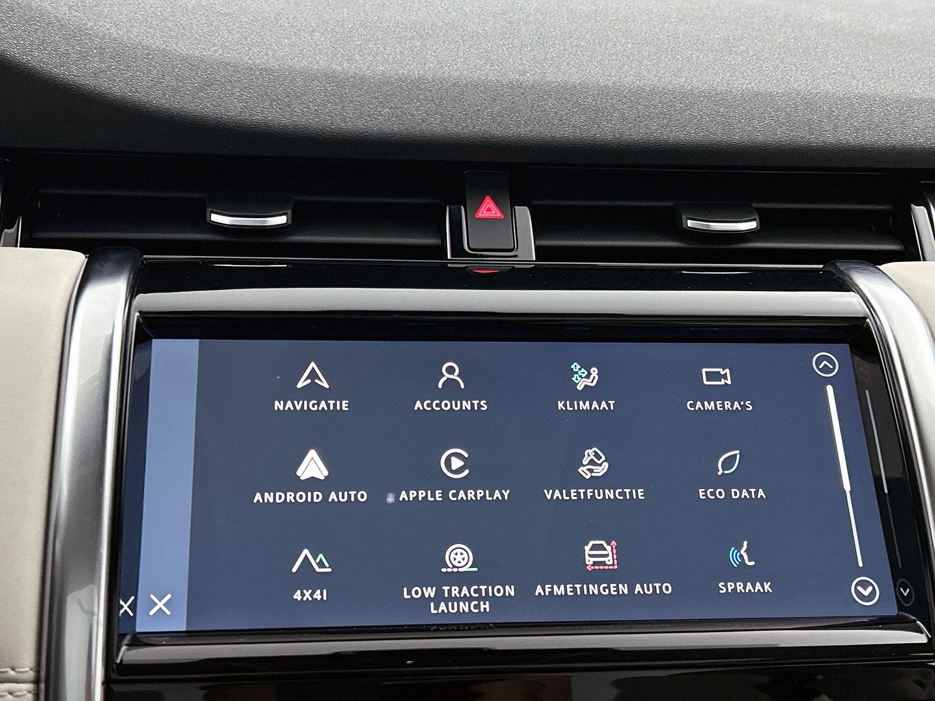 Land Rover-Discovery Sport-image-27