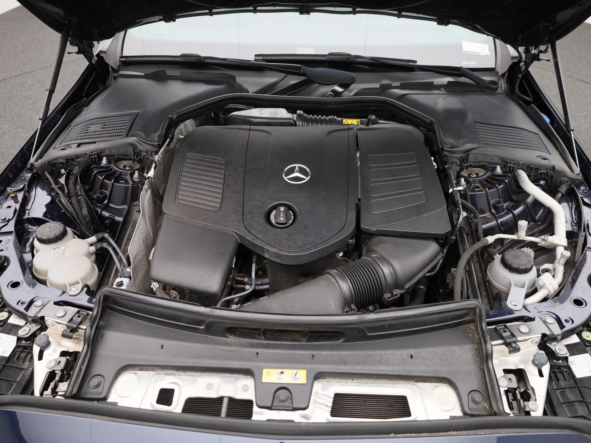 Mercedes-Benz-C-Klasse-image-58