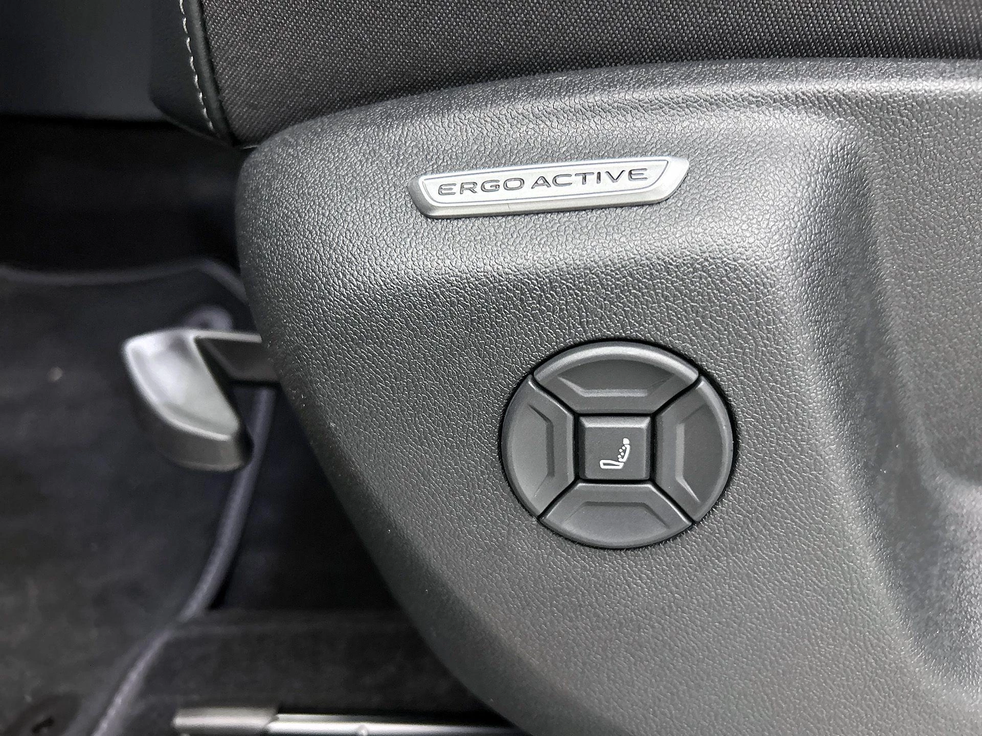 Volkswagen Tayron 1.5 eHybrid R-Line Edition