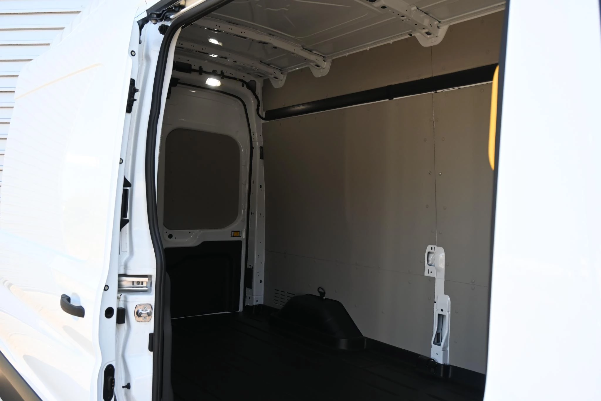 Ford-Transit-image-17