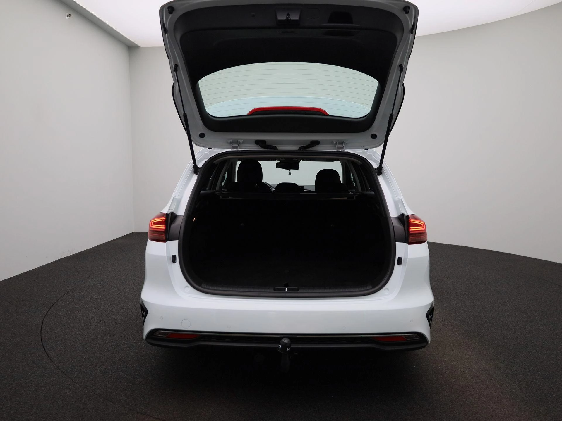 Kia-Ceed Sportswagon-image-11