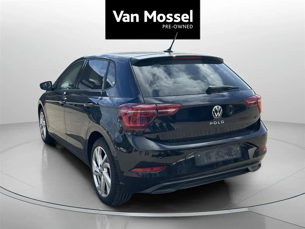 Volkswagen-Polo-image-6