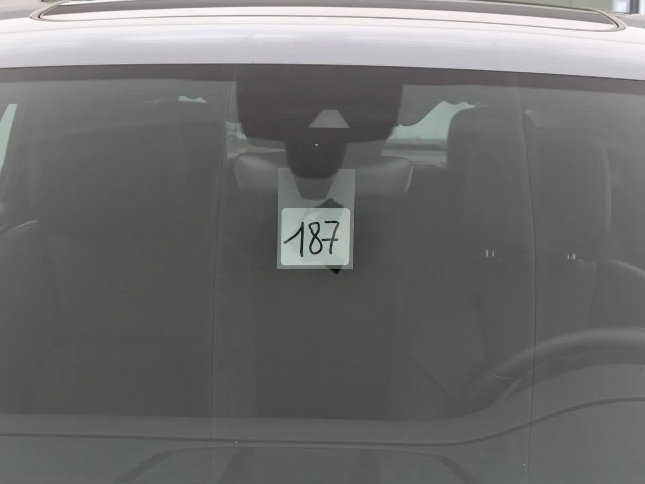 Porsche Macan 2.0 Turbo PDK *NAVI*APP CONNECT*LEDER*ALCANTARA*CAMERA*BLTH*CRUISE*...