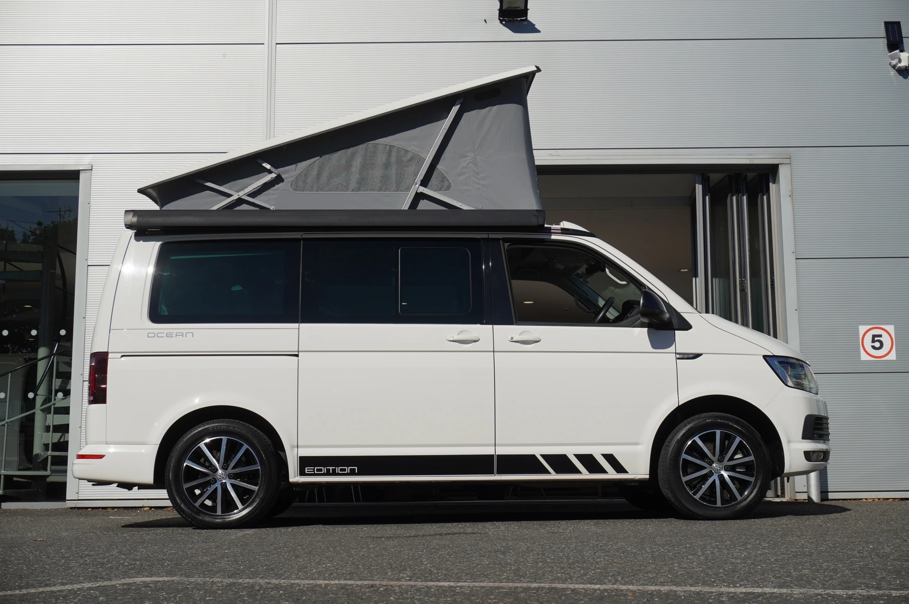 Volkswagen-California-image-44