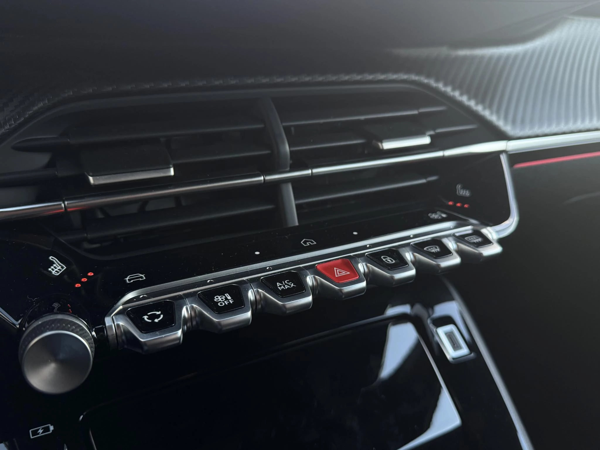 Peugeot-e-208-image-20