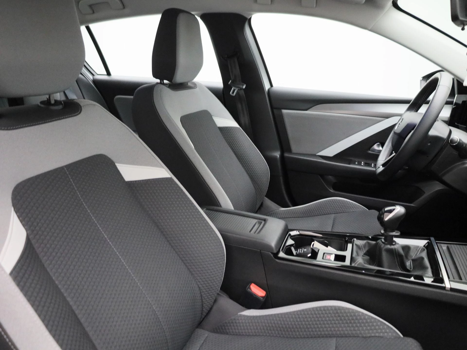 Opel-Astra-image-29