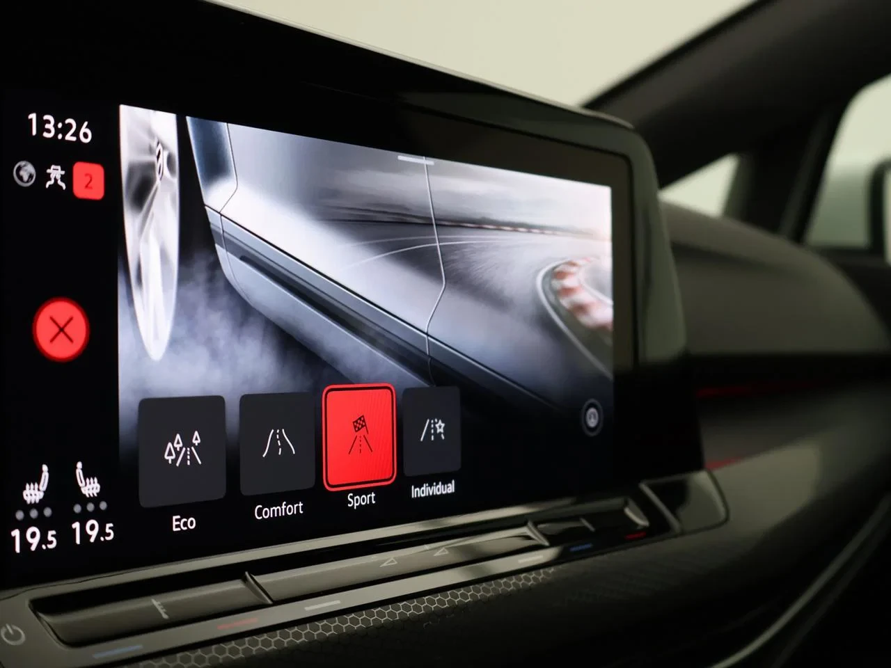 Volkswagen-Golf-image-18