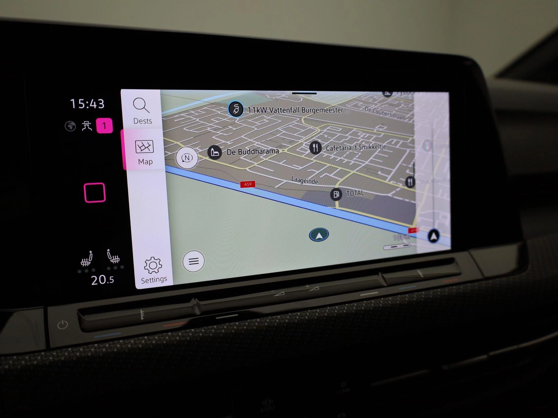 Volkswagen-Golf-image-23