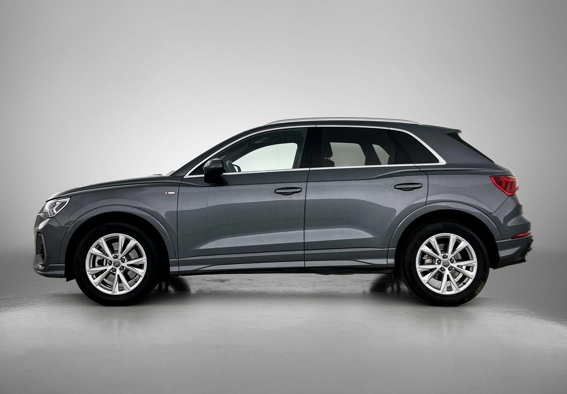 Audi Q3 40 TFSI quattro S Line 190 PK