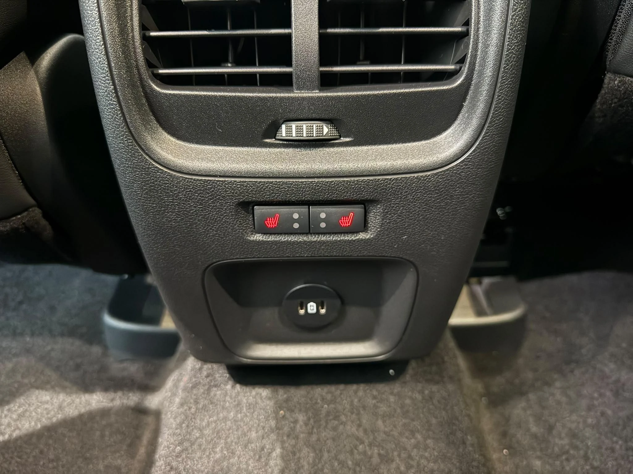 Ford-Kuga-image-16