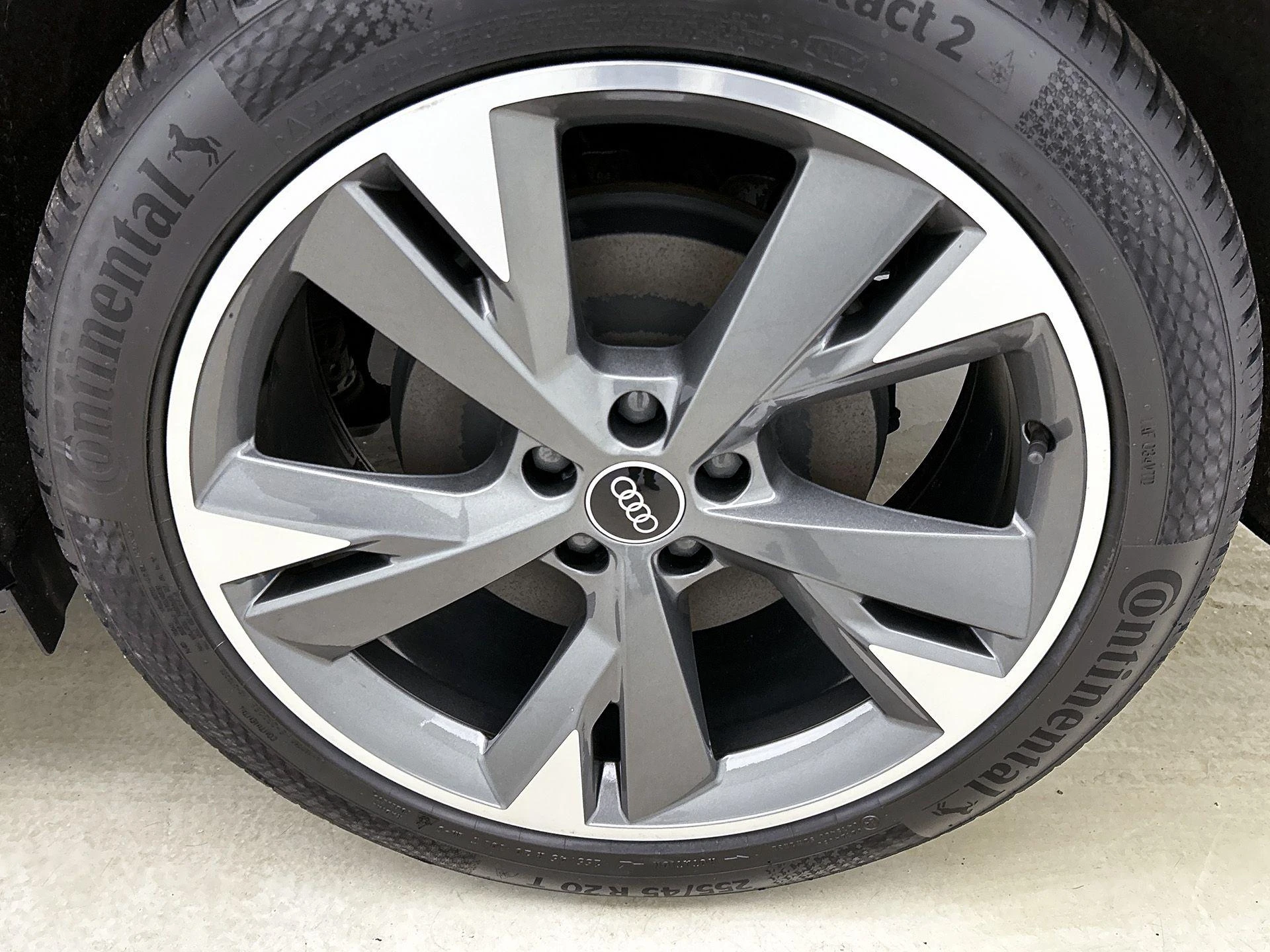 Audi-Q4 e-tron-image-32