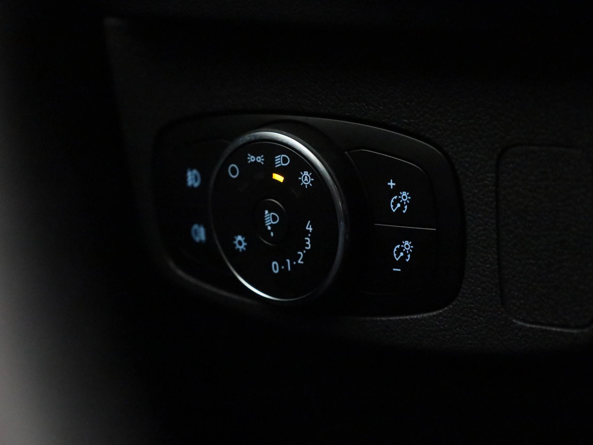 Ford Focus Wagon 1.0 EcoBoost Connected