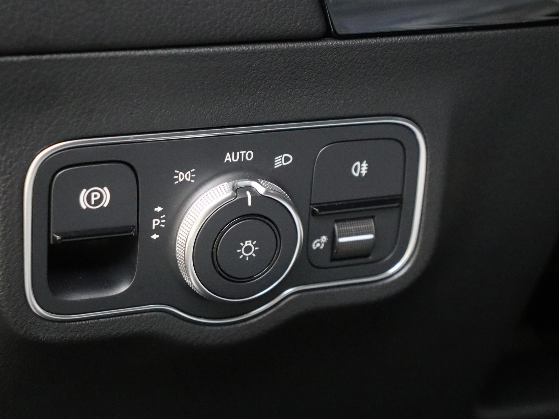 Mercedes-Benz-B-Klasse-image-27