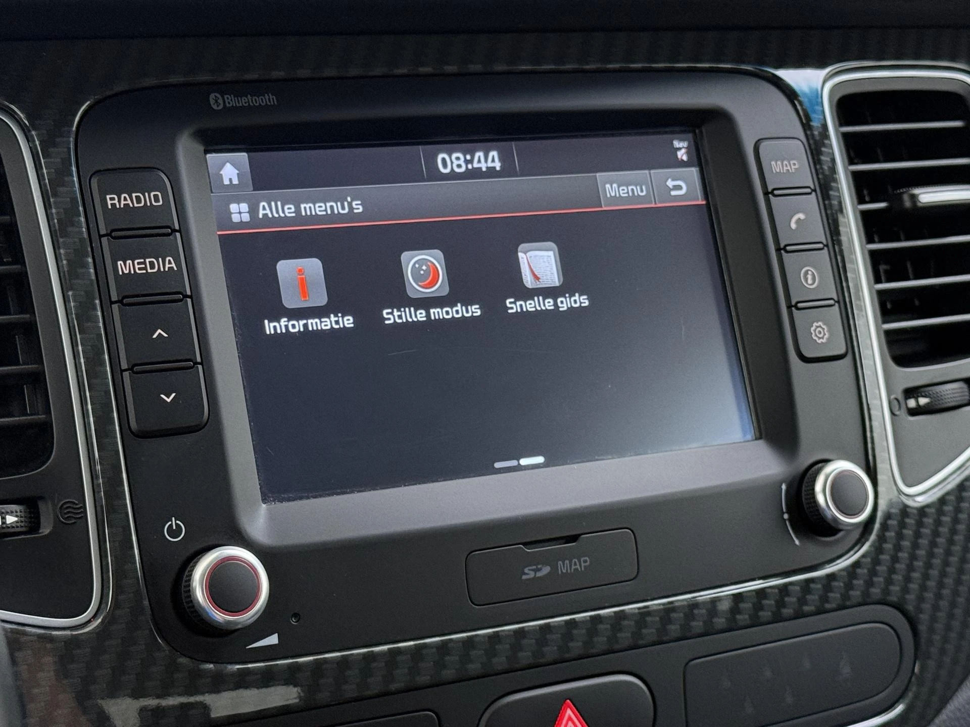 Kia-Carens-image-26