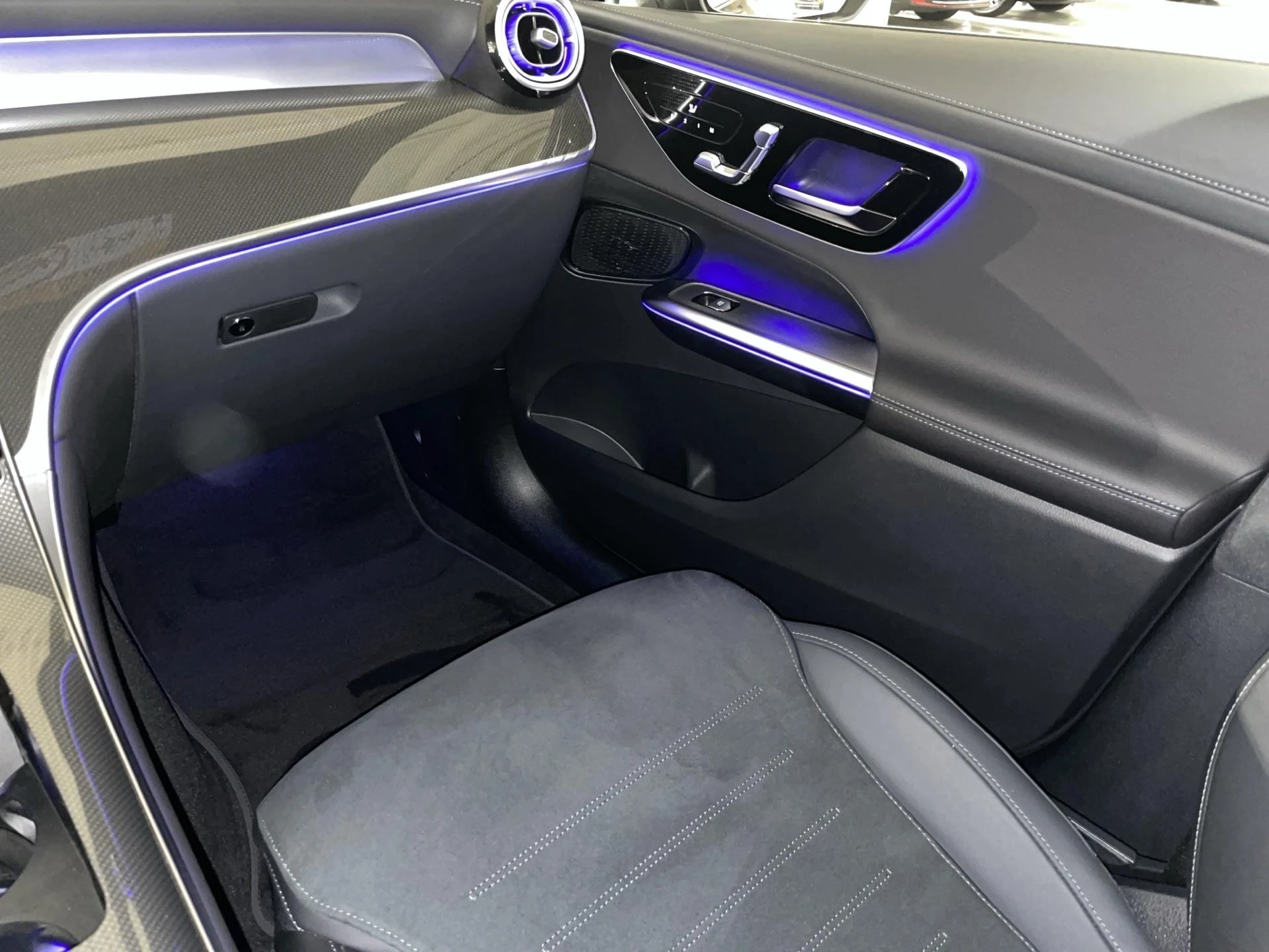 Mercedes-Benz-GLC-image-8