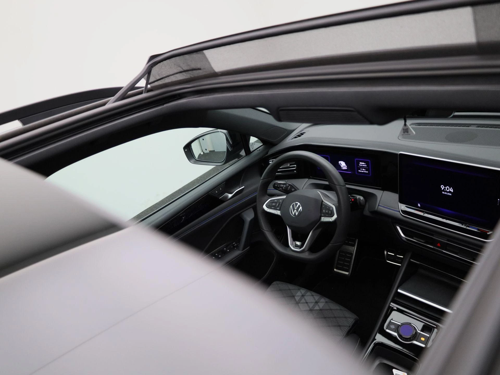 Volkswagen-Tiguan-image-45