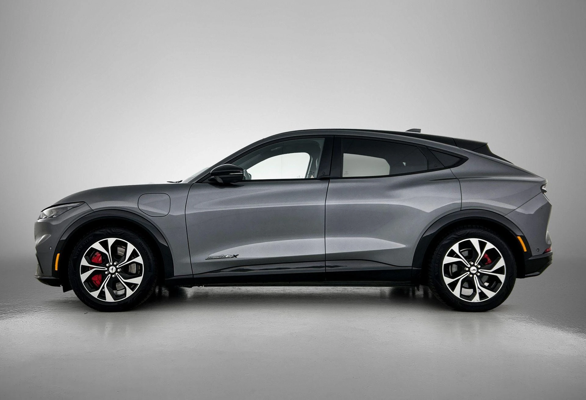 Ford-Mustang Mach-E-image-1