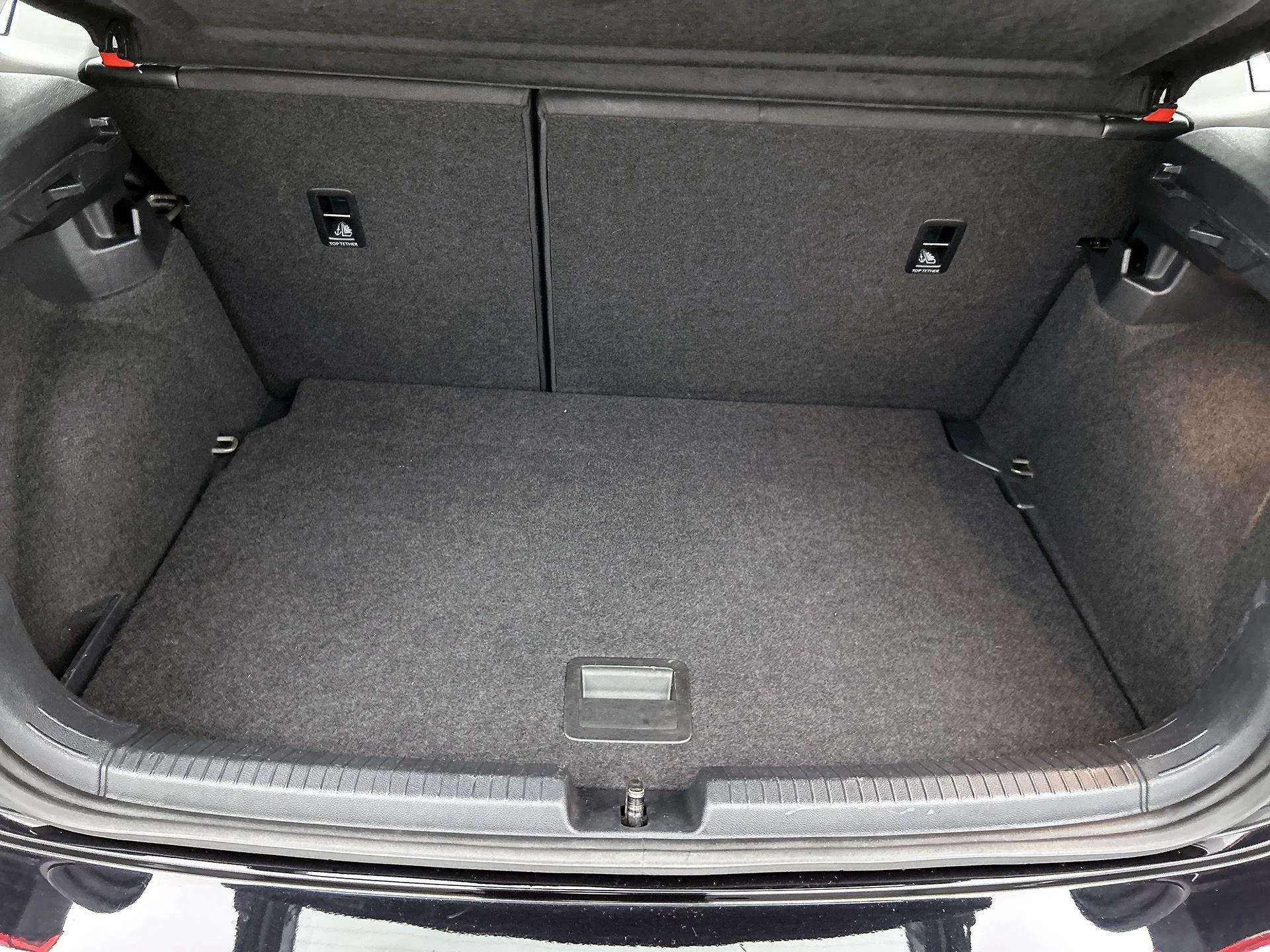 Volkswagen-Polo-image-15