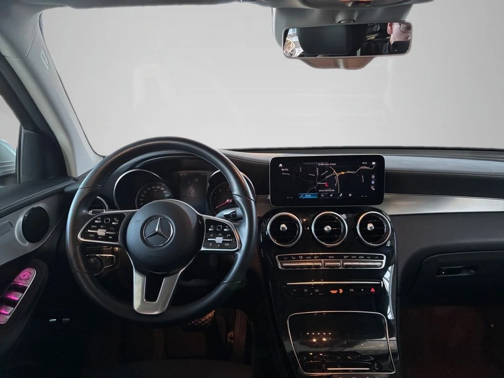 Mercedes-Benz-GLC 220 d-image-9