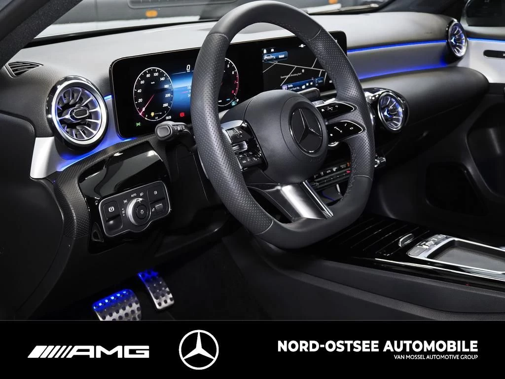 Mercedes-Benz A-Klasse 200 AMG AHK NIGHT SHZ TOTWINKEL AMG Line
