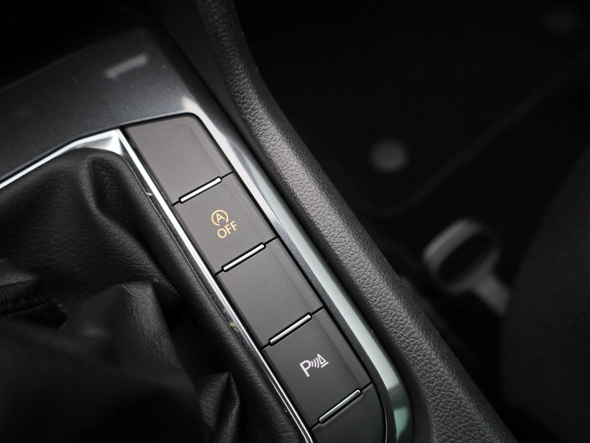 Volkswagen-Tiguan-image-26