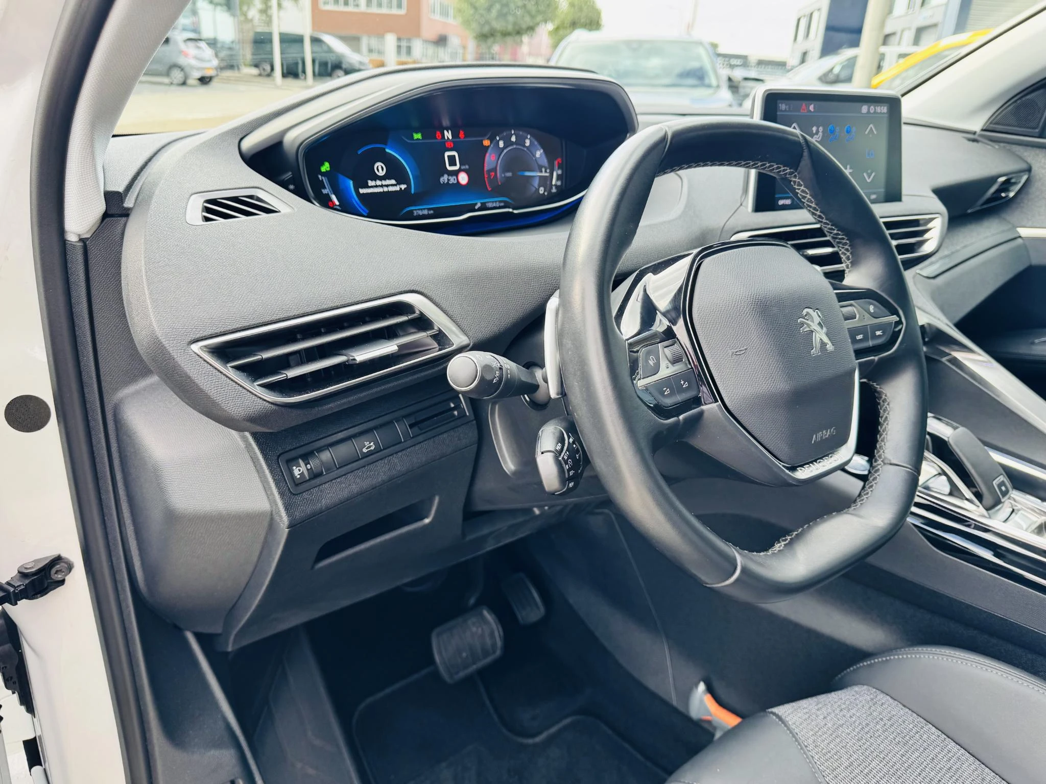 Peugeot-3008-image-16