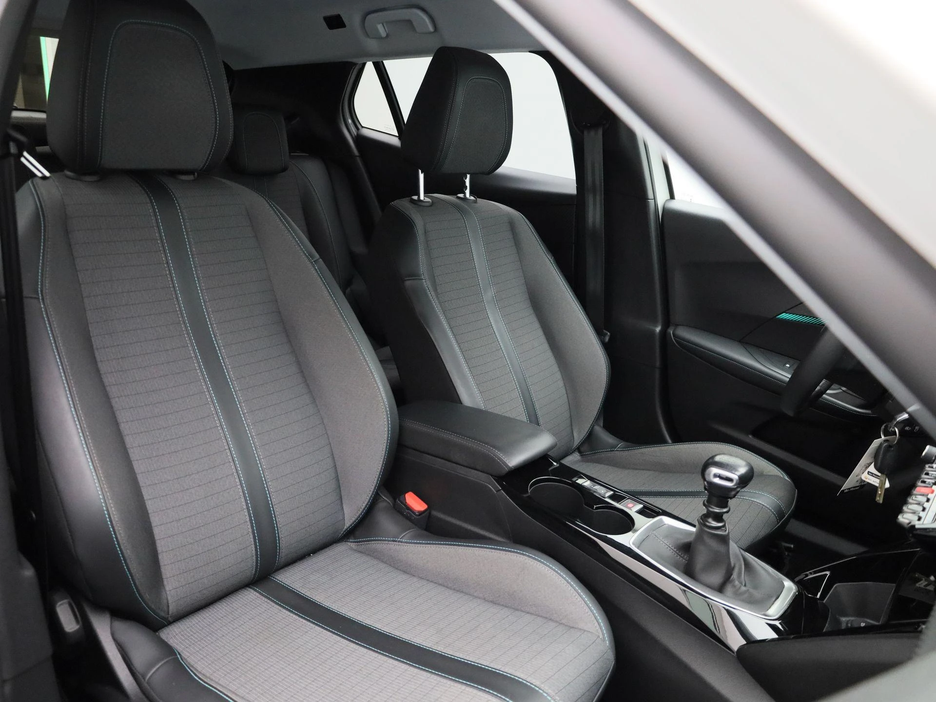 Peugeot-2008-image-35