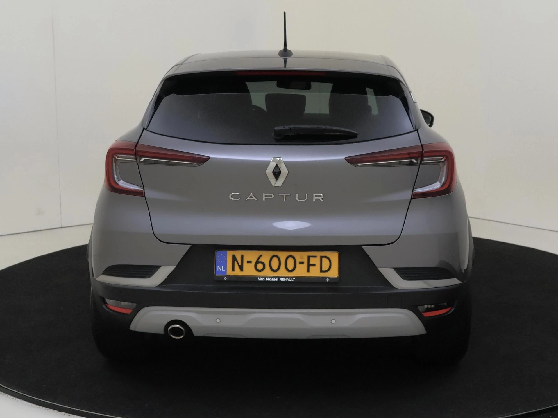 Renault-Captur-image-6